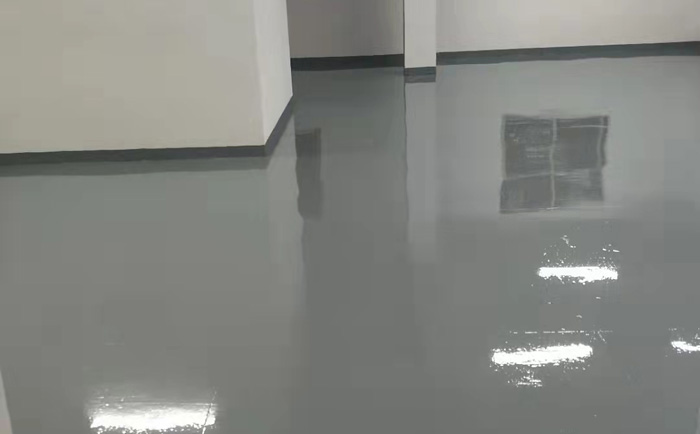 無(wú)溶劑環(huán)氧地坪漆